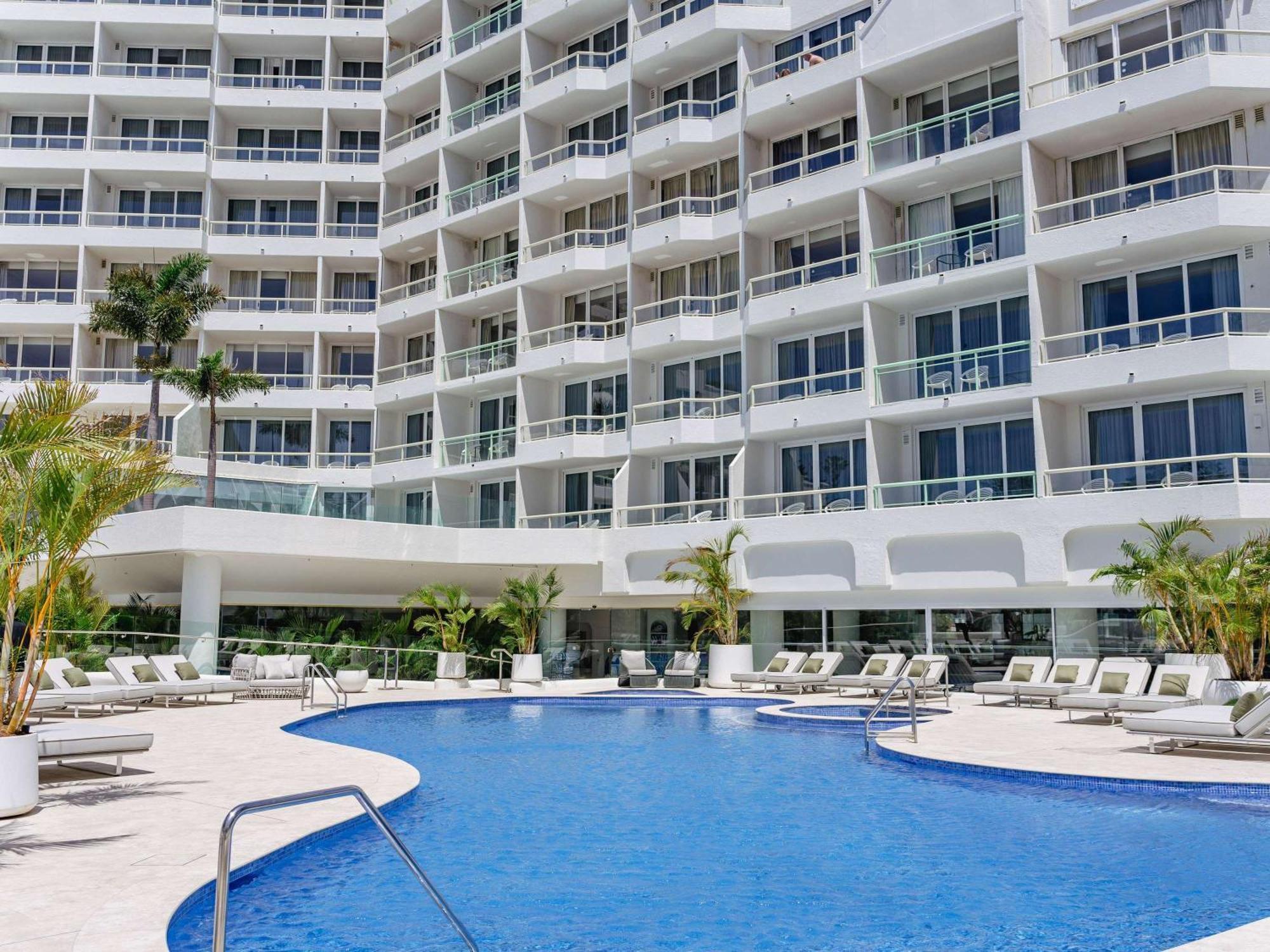 Novotel Sydney Brighton Beach Exterior foto
