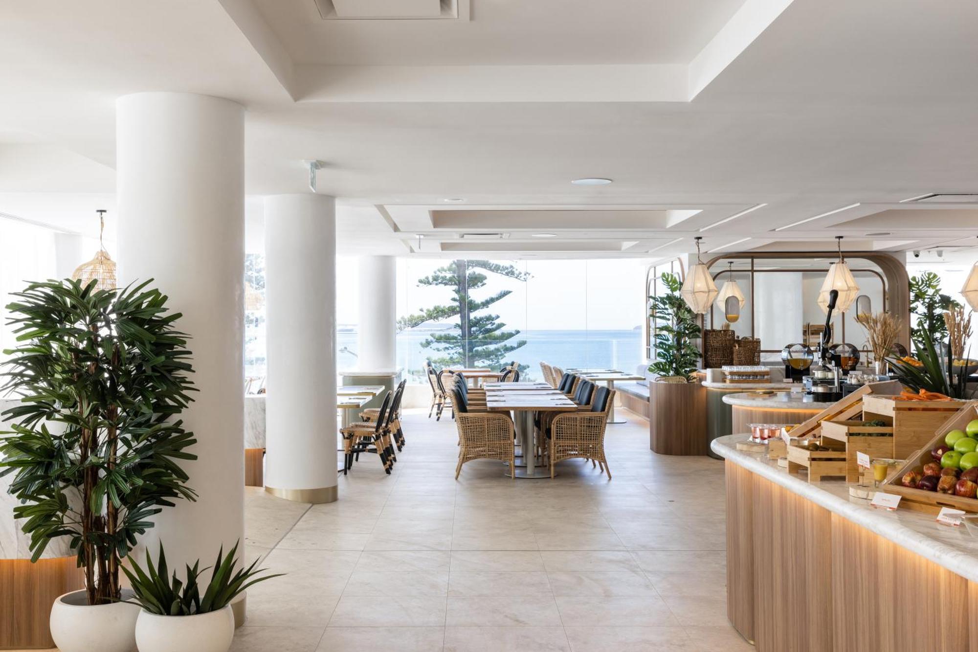 Novotel Sydney Brighton Beach Exterior foto