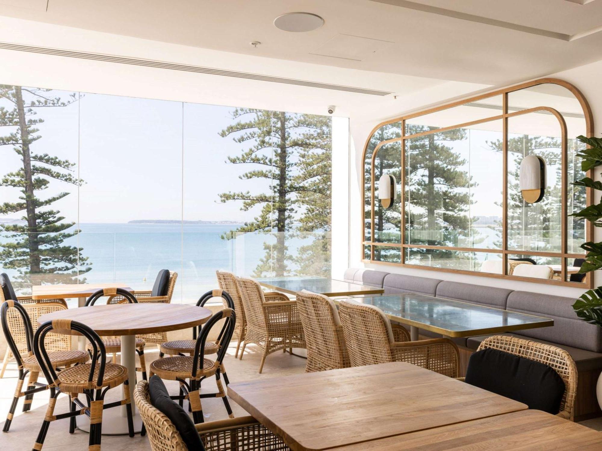 Novotel Sydney Brighton Beach Exterior foto